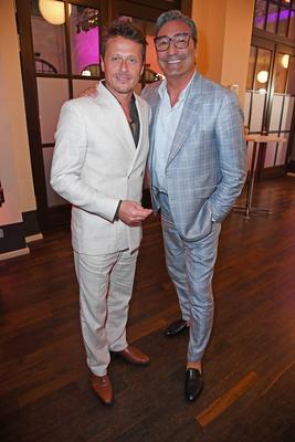 Roman Knizka, Mousse T. bei PEEM?LLERS HEIMAT-TALK im Humboldt Carre in Berlin am 17.07.2025 *** Roman Knizka, Mousse T-stock-foto