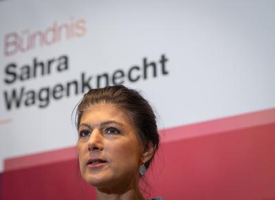BSW ? B?ndnis Sahra Wagenknecht ? Klausurtagung von Parteivorstand und Landesvorsitzenden ? Pressestatement zum Ende der Tagung ?-stock-foto