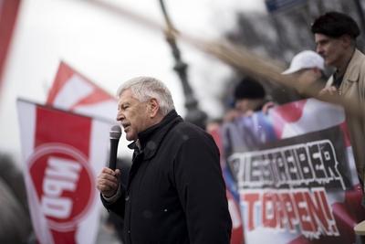 Udo Voigt, NPD-Kundgebung DEU, Deutschland, Germany, Berlin, 03.02.2018 Rede von Udo Voigt, Mitglied des Europaeischen P-stock-foto