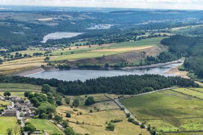 United Kingdom reservoir levels drop as the summer drought continues-stock-foto