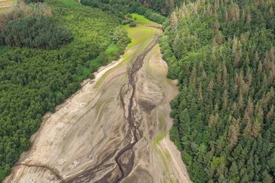 United Kingdom reservoir levels drop as the summer drought continues-stock-foto