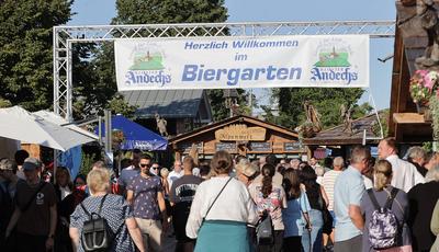 Reisen, Tourismus, urlaub, Ferien, Ostsee, Travemuende, Travemuender Woche, Segeln, Party Eroeffnung der 136. Travemuend-stock-photo