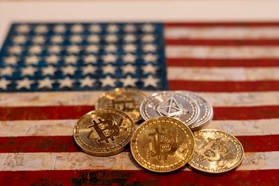 Bitcoin und Ethereum ? Symbole der digitalen Revolution in den USA-stock-foto