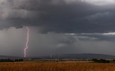 Gewitter in Hessen-stock-foto