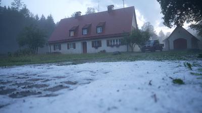 Heftige Gewitter, Unwetter und Hagelschlag beendeten am Sonntagnachmittag das Sommerwetter in Deutschland. In S?ddeutsch-stock-foto