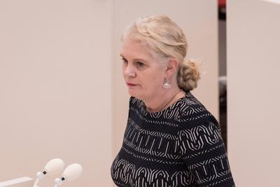 Potsdam, Sitzung des Landtags Brandenburg Saskia Ludwig (cdu) spricht w?hrend der Sitzung des Landtag Brandenburg am 27.-stock-foto