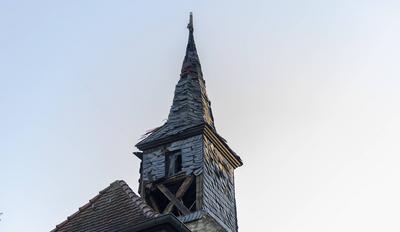 Blitzeinschlag in Nikolauskapelle - Kirchturm einsturzgef?hrdet-stock-foto