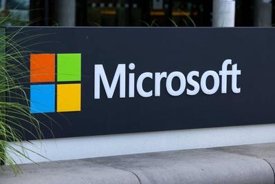 Logo / Schriftzug der Firma Microsoft am 19.07.2024 in M?nchen. Durch ein IT-Problem bei den Firmen Microsoft und Crowds-stock-foto