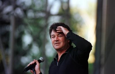 27/ Konzert 99: Deep Purple in der Parkb?hne Wuhlheide , S?nger: Ian Gillan, voc, Mikro, lockige Haare, Rock, Hard Rock,-stock-photo