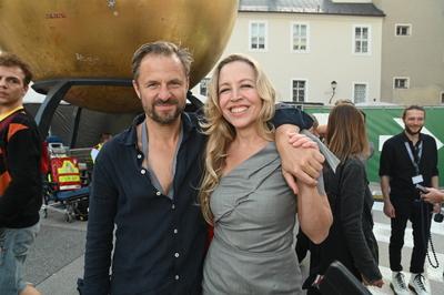 Philipp Hochmair, Jedermann, privat, Lederhose, Nina Proll, 2025, Salzburg, Manfred Siebinger *** Philipp Hochmair, Jede-stock-foto