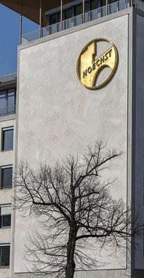 Werbeschild von Hoechst, Hochhaus Hardenbergstra?e, Charlottenburg, Berlin, Deutschland *** Advertising sign from Maximu-stock-foto