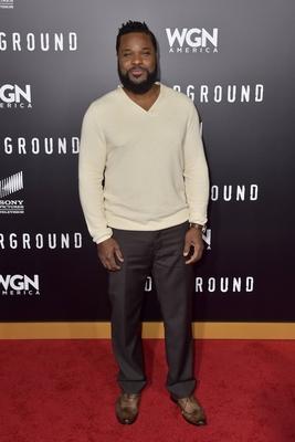 Malcolm Jamal Warner bei der Season 2 Premiere der WGN America TV Serie Underground im Westwood Vill-stock-foto