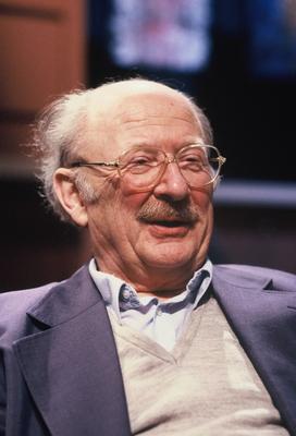 Der Journalist Gert von Paczensky zu Gast in einer Talkshow am 07.03.1991 *** The journalist Gert von Paczensky as guest-stock-foto