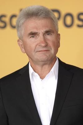 Andreas Pinkwart beim Pressetermin zur Inbetriebnahme des 10 000sten DHL StreetScooters in Ehrenfel-stock-foto