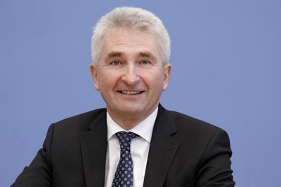 Prof. Andreas Pinkwart, Minister fuer Wirtschaft, Innovation, Digitalisierung und Energie des Landes Nordrhein-Westfalen-stock-foto