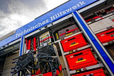 Im Einsatz. Das THW als Helfer bei Zivil- und Katastrophenschutz. Traunstein Bayern Deutschland *** In action The THW as-stock-foto