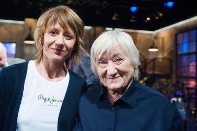 Jennipher ANTONI (li., Schauspielerin) und Carmen Maja ANTONI (Schauspielerin), zu Gast in der Sendung Koelner Treff im-stock-photo