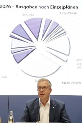 Senatspressekonferenz-stock-foto