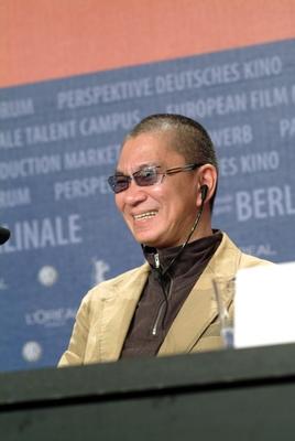 Bildnummer: 51470249  Datum: 12.02.2006  Copyright: imago/fredericRegisseur Takashi Miike (JPN) w?hrend eines Pressetermins zur Premiere des Films - 46 oku nen no koi / Big Bang Love - anl?sslich der 56. Internationalen Filmfestspiele in Berlin, Personen , optimistisch; 2006, Berlin, Filmpremiere , Filmfestspiele, Berlinale, Internationale,  l?chelt; , hoch, Kbdig, Einzelbild, close, Film, Kunst, Deutschland, Randbild, People o0 Freude o0 PresseterminBildnummer 51470249 Date 12 02 2006 Copyright Imago Frederic Director Takashi Miike JPN during a Press call to Premiere the Films 46 oku nen No Koi Big Bang Love during the 56 International Film Festival in Berlin People optimistic 2006 Berlin Film premiere Film Festival Berlinale International smiling vertical Kbdig Single Close Film Art Germany Edge image Celebrities o0 happiness o0 Press call-stock-foto