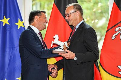 Antrittsbesuch von Bundeskanzler Friedrich Merz in Niedersachsen-stock-foto