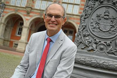 Christian Carstensen (SPD) ist Harburgs neuer Bezirksamtsleiter. - neutrales Portr?t-stock-foto
