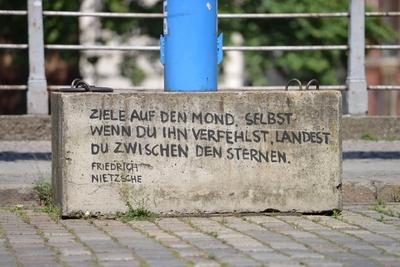 Sinnspruch, Am Kupfergraben, Mitte, Berlin, Deutschland Sinnspruch Mitte Berlin Deutschland-stock-foto