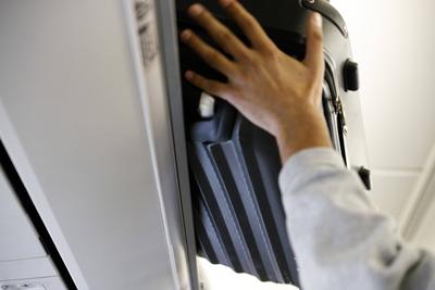 EU-Gericht: Angemessenes Handgep?ck muss gratis sein // EU Court: Reasonable hand luggage must be free of charge-stock-foto