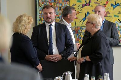 Task Force PCK Schwedt kommt zu Sitzung mit neuem Staatssekret?r des Bundes zusammen-stock-foto