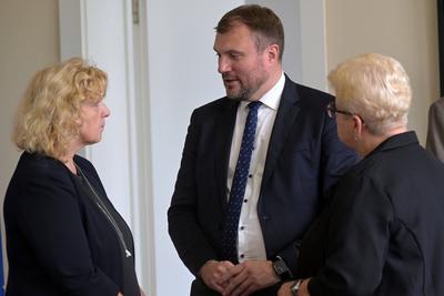 Task Force PCK Schwedt kommt zu Sitzung mit neuem Staatssekret?r des Bundes zusammen-stock-foto