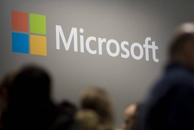 Cebit DEU, Deutschland, Germany, Hannover, 07.03.2013 Messestand von Microsoft mit Logo auf der Computermesse und Techn-stock-foto