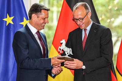 Antrittsbesuch von Bundeskanzler Friedrich Merz in Niedersachsen-stock-foto