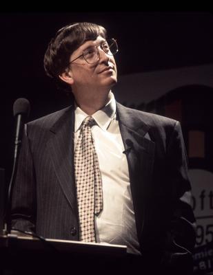 Bill Gates bei einer Vorf?hrung von Windows 95 auf der Cebit Computer PC bei einer Vorf?hrung von Windows 95 auf der Ce-stock-photo