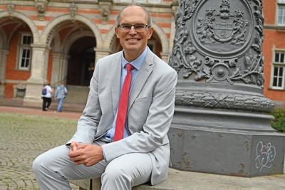 Christian Carstensen (SPD) ist Harburgs neuer Bezirksamtsleiter. - neutrales Portr?t-stock-foto