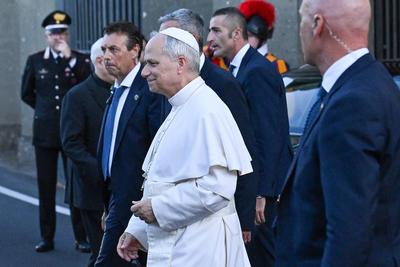 ITALY - POPE LEO XIV  LEO XVI  LEAVES HIS SUMMER RESIDENCE OF CASTEL GANDOLFO TO RETURN TO THE VATICAN AFTER A PERIO OF VACANTIONS AND COMMITMENTS - 2025/7/22-stock-foto