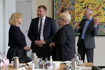 Task Force PCK Schwedt kommt zu Sitzung mit neuem Staatssekret?r des Bundes zusammen-stock-foto