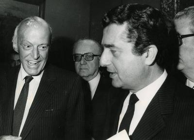 Italian businessmen Leopoldo Pirelli (left) and Carlo De Benedetti, 1980s PUBLICATIONxNOTxINxITA-stock-foto