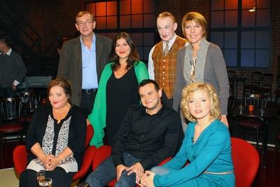 Bildnummer: 58500625  Datum: 21.09.2012  Copyright: imago/Future ImageMarianne S?gebrecht, Bernd Siggelkow, Eva Mattes, Robert Kreis, Sascha Buzmann, Bettina B?ttinger, Lisa Ortgies WDR-Talkshow K?lner Treff im WDR Studio BS2, K?ln Foto:xgbrcix/xFuturexImage Kultur People TV xsp x0x 2012 quer Highlight premiumd Schauspielerinnen Prominenz Moderatorinnen Marianne Saegebrecht Bettina Boettinger  58500625 Date 21 09 2012 Copyright Imago Future Image Marianne S?gebrecht Bernd Siggelkow Eva Mattes Robert Circle Sascha  Bettina B?ttinger Lisa Ortgies WDR Talk show Cologne Meeting in WDR Studio BS2 Cologne Photo   Culture Celebrities TV xsp x0x 2012 horizontal Highlight premiumd Actresses Celebrities Presenters Marianne S?gebrecht Bettina Boettinger-stock-photo