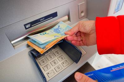 Cash.-stock-foto