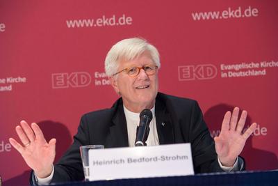 Die Synode der Evangelischen Kirche in Deutschland (EKD) hat am Sonntag (10.11.2019) in Dresden ihre diesjaehrige Jahre-stock-foto