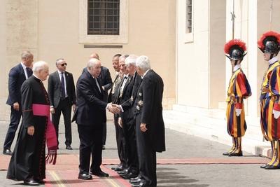 Algerian President Abdelmadjid Tebboune visits the Vatican and meets with Pope Leo XIV in Rome-stock-foto