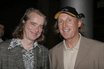 Komiker Helge Schneider (li.) mit Komiker Otto Waalkes anl?sslich des - Deutschen Comedypreises 2008 - in K?ln-stock-foto