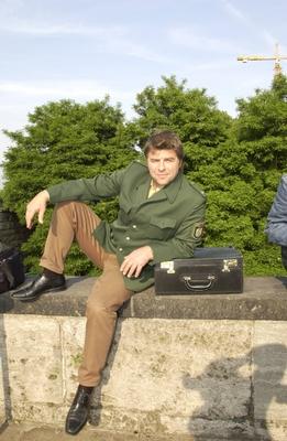 Uwe Fellensiek in Polizei Uniform bei den Dreharbeiten zu SK K?lsch einer Serie auf SAT.1 6 / 2004-stock-foto