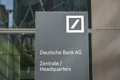 Logo am Haupteingang, Deutsche Bank, Zentrale, Deutsche Bank Towers, Taunusanlage, Frankfurt am Main, Hessen, Deutschland-stock-foto