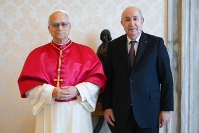 Algerian President Abdelmadjid Tebboune visits the Vatican and meets with Pope Leo XIV in Rome-stock-foto