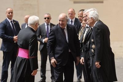 Algerian President Abdelmadjid Tebboune visits the Vatican and meets with Pope Leo XIV in Rome-stock-foto