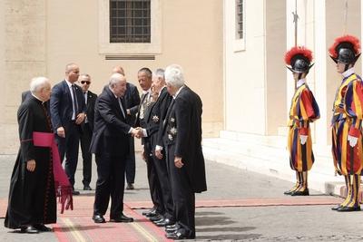 Algerian President Abdelmadjid Tebboune visits the Vatican and meets with Pope Leo XIV in Rome-stock-foto