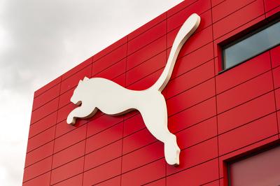 Die Puma SE ist einer der gr??ten Hersteller von Sportartikel wie Schuhe und Textilien mit seiner in Herzogenaurach behe-stock-foto