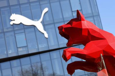 Die Frankreich-Zentrale von Puma auf dem alten Messegel?nde in Stra?burg. Puma ist ein b?rsennotierter deutscher Herstel-stock-photo
