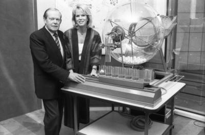 Lothar Lammers und Karin Tietze Ludwig 10 85 br?g Lothar Lammers und Karin Tietze Ludwig im Oktober-stock-photo