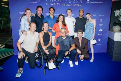 Charity Promi Swim Event 2024 zugunsten von Kindeswohl-stock-photo
